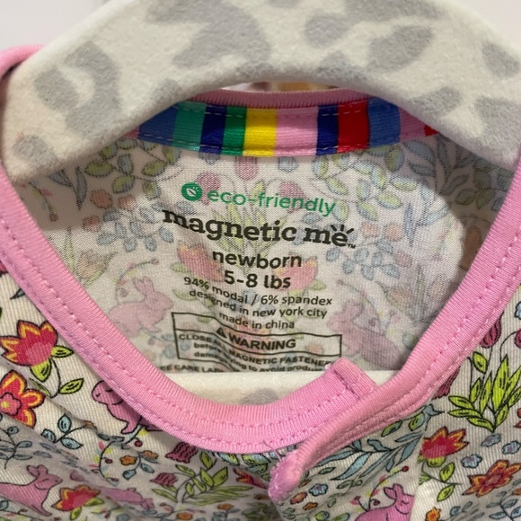 Magnetic Me Modal Sleeper - Picture 2 of 3